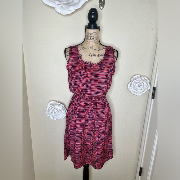 Needle & Thread Hi Lo Sleeveless Pink & Navy Abstract Stripe Dress - Picture 1 of 13